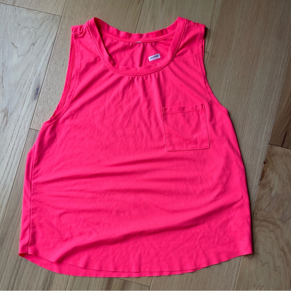 Workout tank Size small
